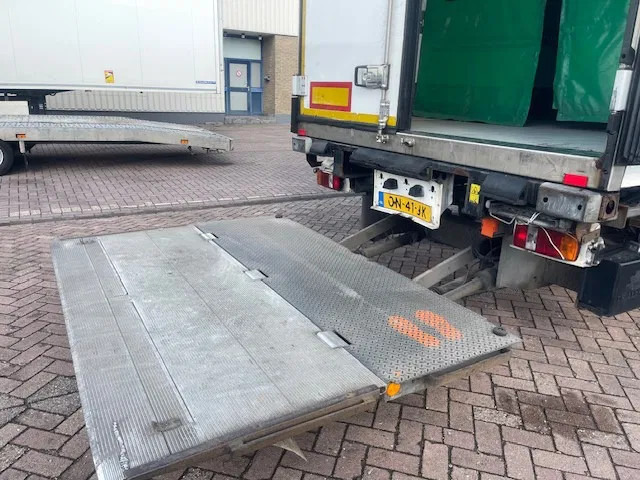 Krone CARRIER VECTOR 1950 3 AXELS - Semi-remorque frigorifique: photos 3 Krone CARRIER VECTOR 1950 3 AXELS - Semi-remorque frigorifique: photos 3