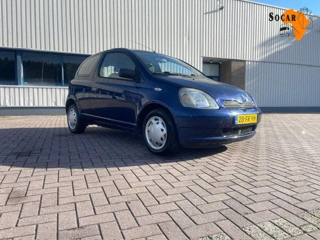 Toyota Yaris 1.3 3DRS - Voiture à hayon: photos 1 Toyota Yaris 1.3 3DRS - Voiture à hayon: photos 1