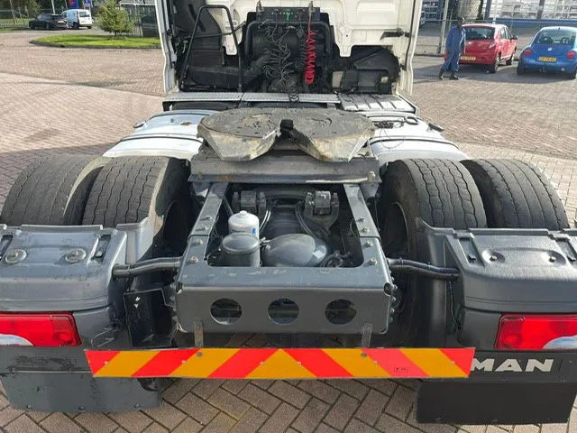 MAN TGX 18.480 Euro 6 Retarder 2 tanks - Tracteur routier: photos 5 MAN TGX 18.480 Euro 6 Retarder 2 tanks - Tracteur routier: photos 5