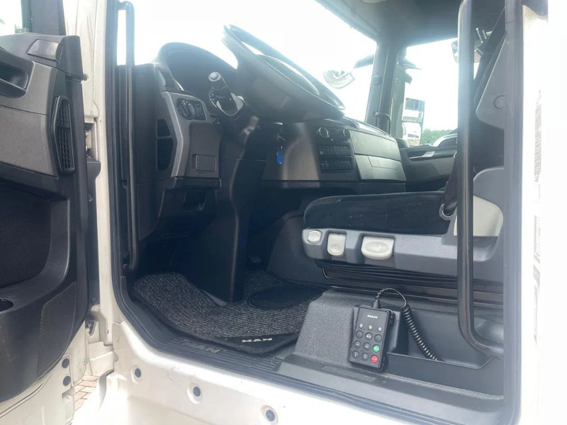 Tracteur routier MAN TGX 18.560 Euro 6 Retarder 2Tank: photos 11 Tracteur routier MAN TGX 18.560 Euro 6 Retarder 2Tank: photos 11