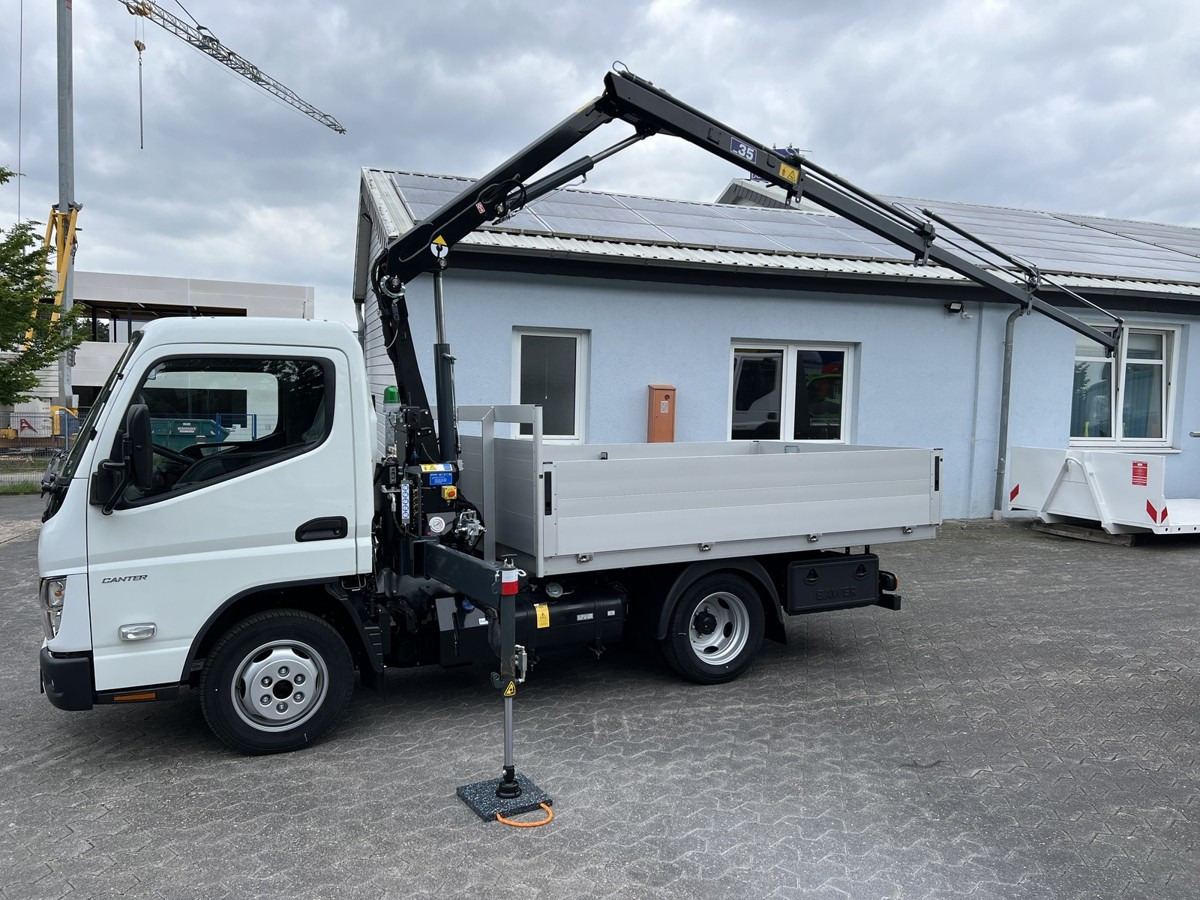FUSO 3S15 Alu Pritsche 2.80m Ladekran - Fourgon plateau: photos 2 FUSO 3S15 Alu Pritsche 2.80m Ladekran - Fourgon plateau: photos 2