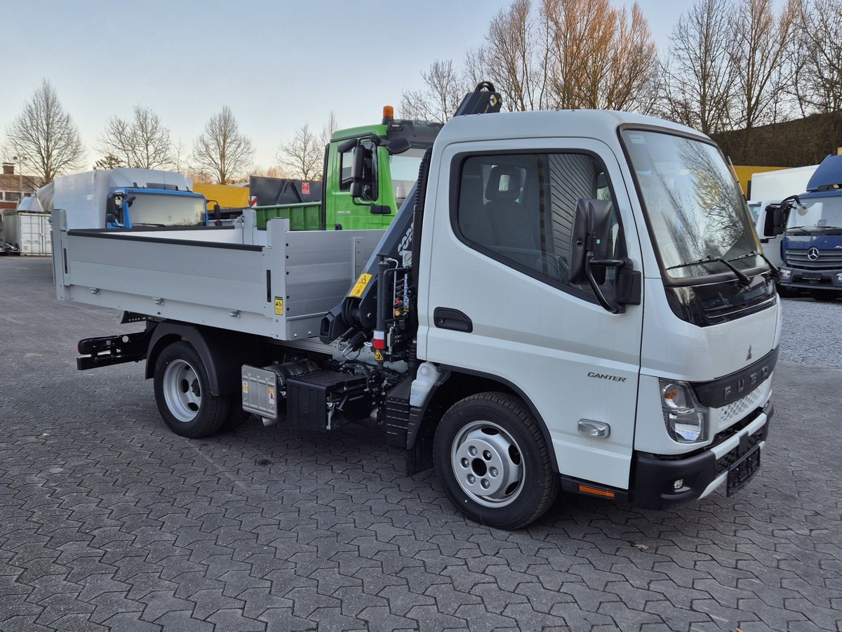 FUSO 3S15 Alukipper mit Ladekran 3 x hydr. - Véhicule utilitaire benne: photos 2 FUSO 3S15 Alukipper mit Ladekran 3 x hydr. - Véhicule utilitaire benne: photos 2
