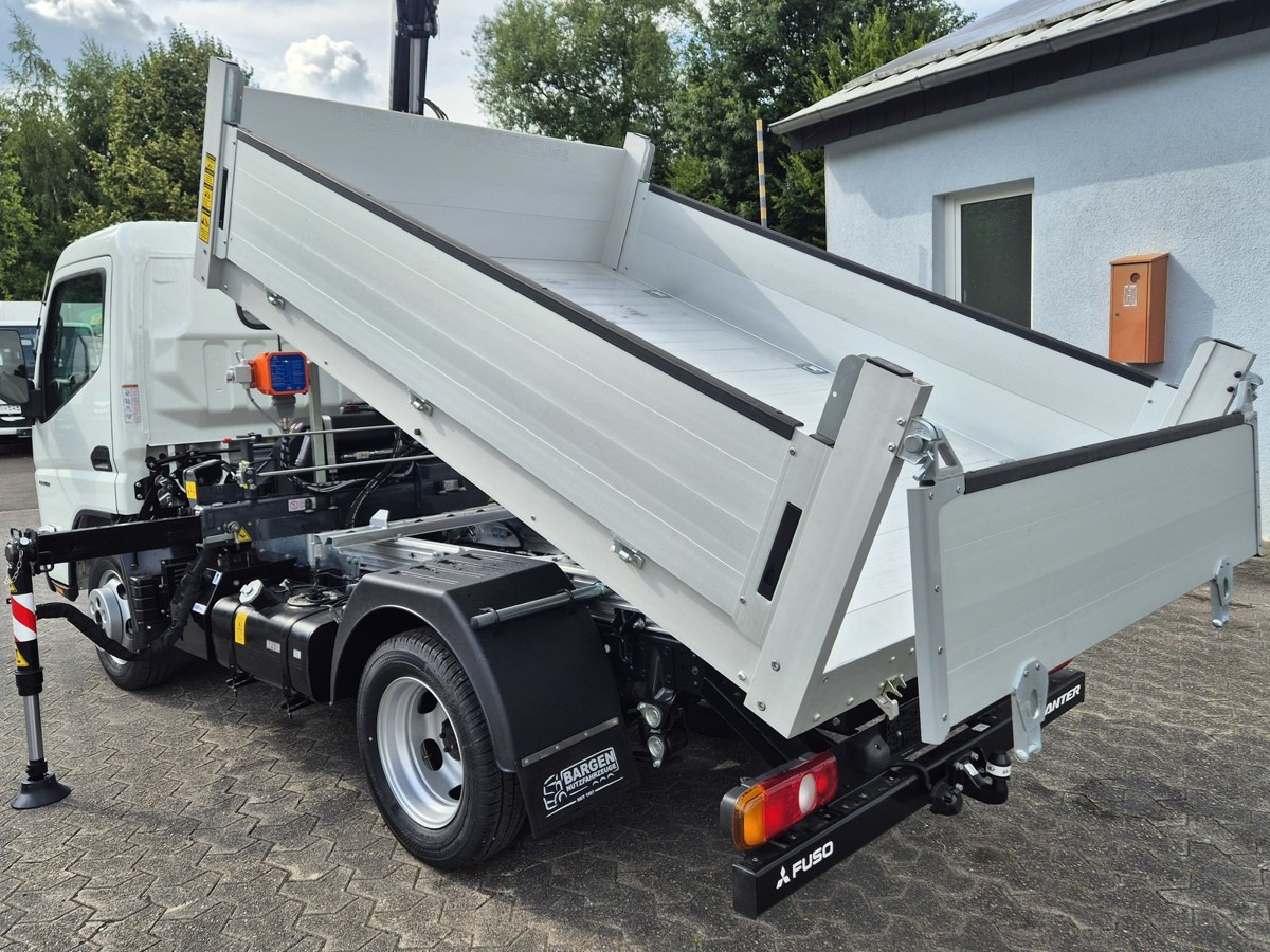 FUSO 3S15 Kipper mit Ladekran Funk 3x hydr. Kran - Véhicule utilitaire benne: photos 5 FUSO 3S15 Kipper mit Ladekran Funk 3x hydr. Kran - Véhicule utilitaire benne: photos 5
