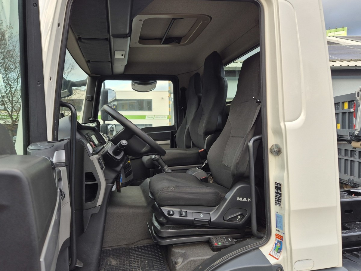 MAN TGL 12.250 BL City Abrollkipper AHK Euro 6 - Camion ampliroll: photos 5 MAN TGL 12.250 BL City Abrollkipper AHK Euro 6 - Camion ampliroll: photos 5