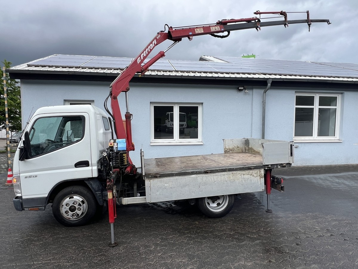 MITSUBISHI Canter 5S13 m. Ladekran Ferrari 530 3xhydr1xmech - Camion ampliroll, Camion grue: photos 2 MITSUBISHI Canter 5S13 m. Ladekran Ferrari 530 3xhydr1xmech - Camion ampliroll, Camion grue: photos 2