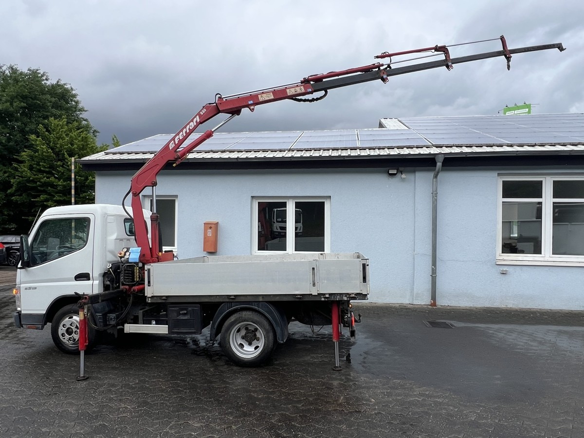MITSUBISHI Canter 5S13 m. Ladekran Ferrari 530 3xhydr1xmech - Camion ampliroll, Camion grue: photos 1 MITSUBISHI Canter 5S13 m. Ladekran Ferrari 530 3xhydr1xmech - Camion ampliroll, Camion grue: photos 1