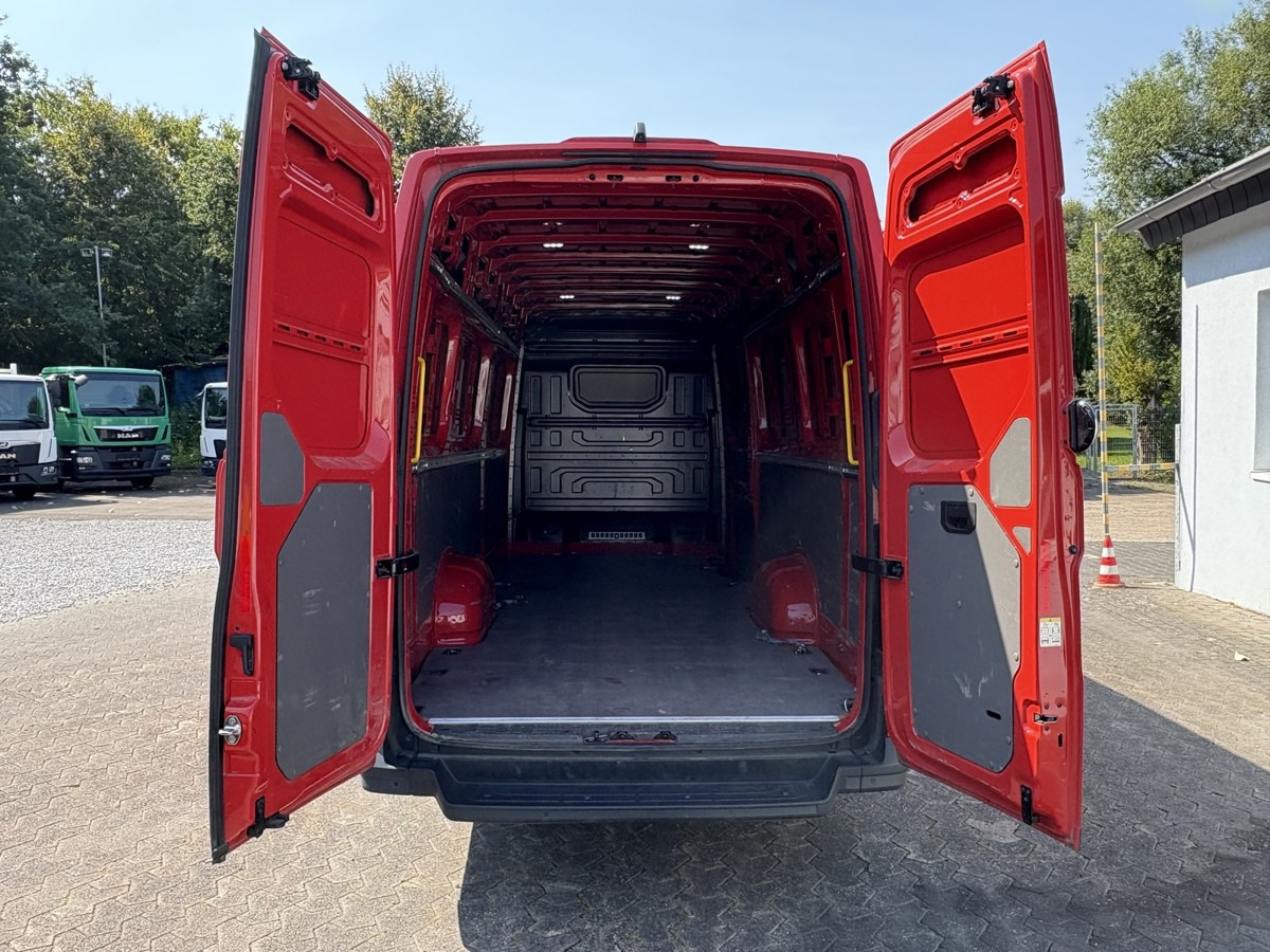 VW Crafter 35 Maxi L5H3 Extralang Kamera - Fourgon utilitaire: photos 5 VW Crafter 35 Maxi L5H3 Extralang Kamera - Fourgon utilitaire: photos 5