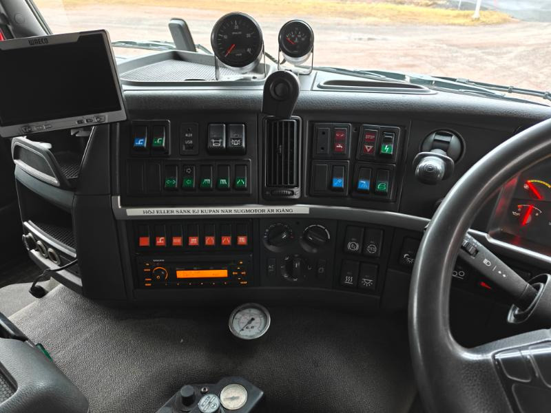 Beam S12000 Volvo FM410 - Balayeuse de voirie: photos 5 Beam S12000 Volvo FM410 - Balayeuse de voirie: photos 5