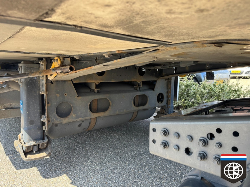Krone N/A FRC/ ATP 02-26 - DUO TEMP - LIFT AXLE - DOUBLE STOCK - TRENNWAND - Remorque frigorifique: photos 5 Krone N/A FRC/ ATP 02-26 - DUO TEMP - LIFT AXLE - DOUBLE STOCK - TRENNWAND - Remorque frigorifique: photos 5
