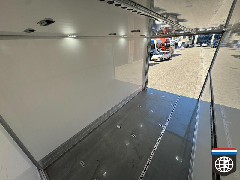 Mercedes-Benz Sprinter Laadbak verwarming - IDEAAL VOOR TRANSPORT VAN BLOEMEN IN DOZEN en/ of KRATTEN - Fourgon: photos 3 Mercedes-Benz Sprinter Laadbak verwarming - IDEAAL VOOR TRANSPORT VAN BLOEMEN IN DOZEN en/ of KRATTEN - Fourgon: photos 3