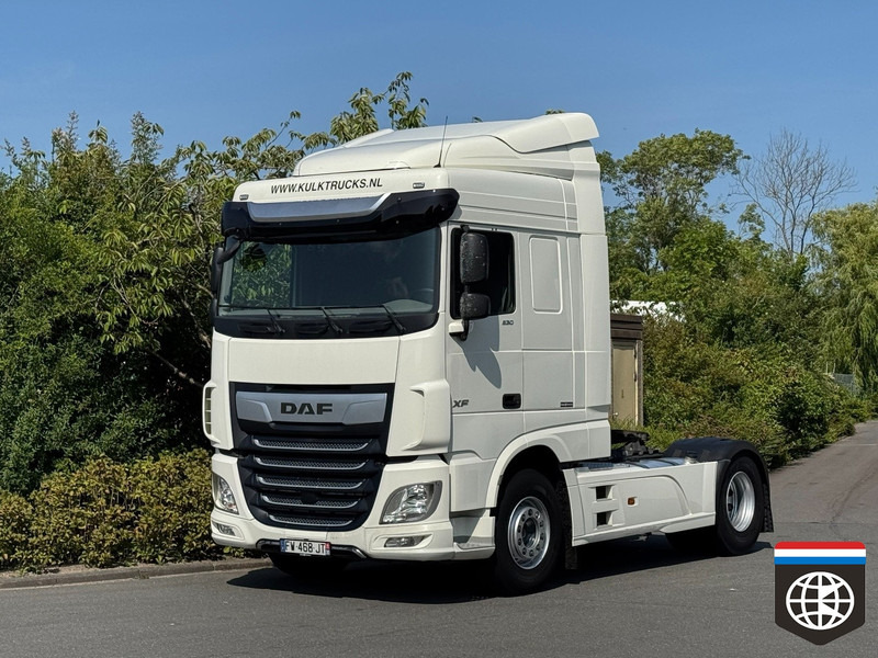 DAF XF 530 FT RETARDER - EURO 6 D - NIGHT A/C - FULL SPOILER - Tracteur routier: photos 1 DAF XF 530 FT RETARDER - EURO 6 D - NIGHT A/C - FULL SPOILER - Tracteur routier: photos 1