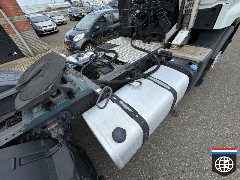 Renault T LANDER 460 / PTO HYDRAULIC / RETARDER - ONLY 500.000 KM - Tracteur routier: photos 4 Renault T LANDER 460 / PTO HYDRAULIC / RETARDER - ONLY 500.000 KM - Tracteur routier: photos 4