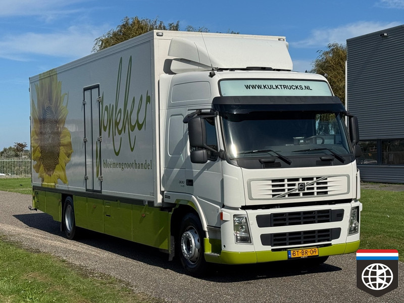 Volvo FM 300 - FRIGO BOX TRUCK + Taillift - New tyres - CONCOURSTAAT - Camion frigorifique: photos 1 Volvo FM 300 - FRIGO BOX TRUCK + Taillift - New tyres - CONCOURSTAAT - Camion frigorifique: photos 1
