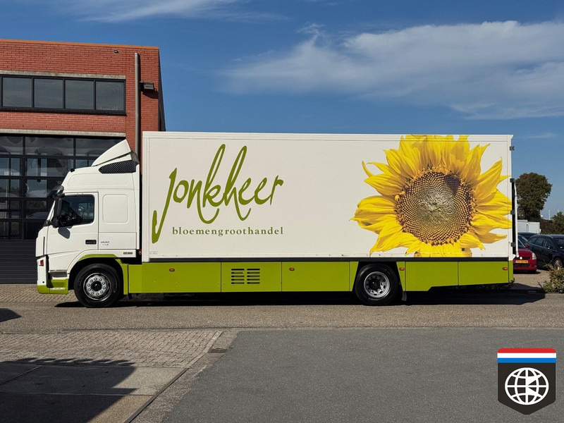 Volvo FM 300 - FRIGO BOX TRUCK + Taillift - New tyres - CONCOURSTAAT - Camion frigorifique: photos 5 Volvo FM 300 - FRIGO BOX TRUCK + Taillift - New tyres - CONCOURSTAAT - Camion frigorifique: photos 5
