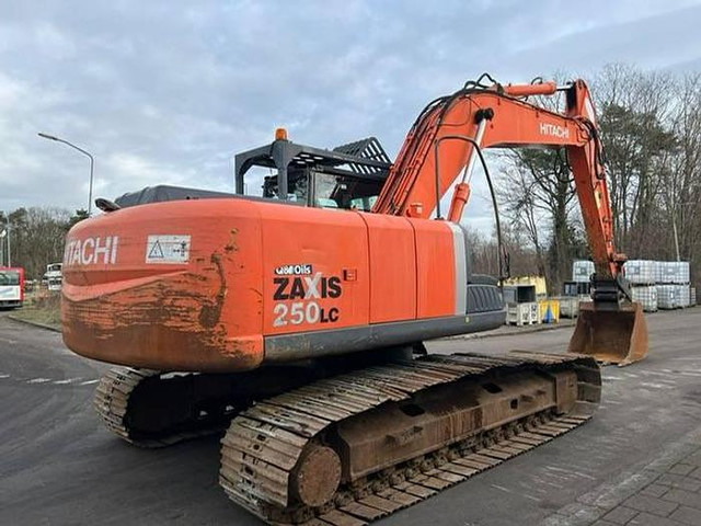 Isuzu ZX250LC-3 - ZX 250 LC-3 - ZX250 - Pelle: photos 4 Isuzu ZX250LC-3 - ZX 250 LC-3 - ZX250 - Pelle: photos 4