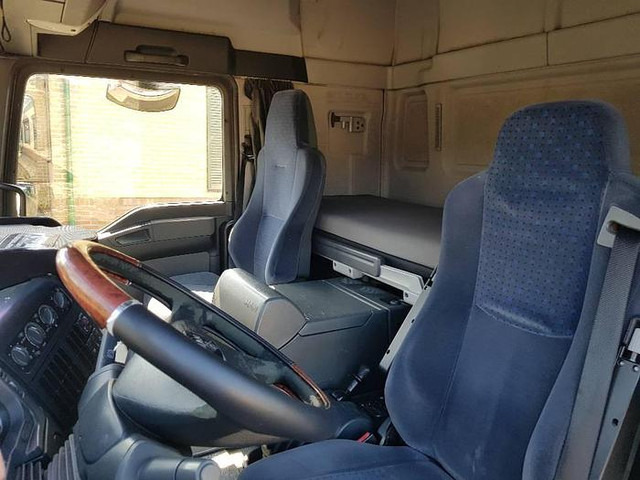 Photo d'intérieur 2: Camion fourgon MAN TGL 12.210 4x2 BL Photo d'intérieur 2: Camion fourgon MAN TGL 12.210 4x2 BL