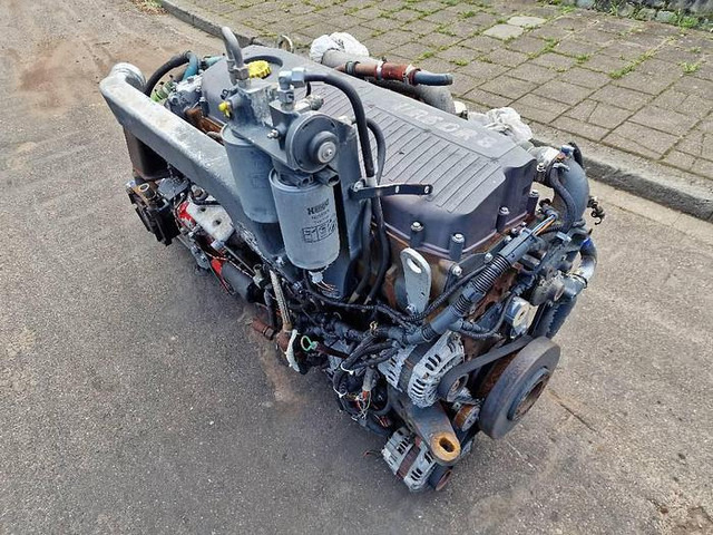 Iveco Cursor 8 - Pièces de rechange: photos 3 Iveco Cursor 8 - Pièces de rechange: photos 3