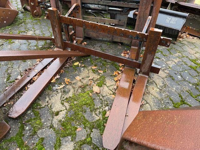 Caterpillar Palettengabel, Zinkenlänge 1.120mm, S.W.S. - Chargeuse sur pneus: photos 1 Caterpillar Palettengabel, Zinkenlänge 1.120mm, S.W.S. - Chargeuse sur pneus: photos 1