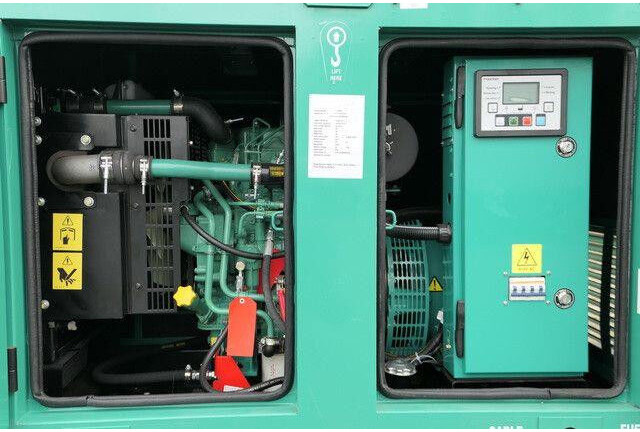 Cummins 20 kVA, Stromgenerator, Sofort verfügbar - Groupe électrogène: photos 2 Cummins 20 kVA, Stromgenerator, Sofort verfügbar - Groupe électrogène: photos 2