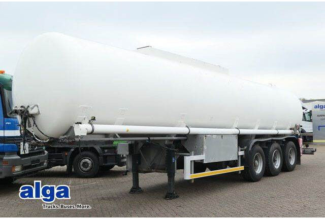 Kässbohrer STH 34/10-24/Tank 34.000 ltr./Unterbefüll./Pumpe - Semi-remorque citerne: photos 1 Kässbohrer STH 34/10-24/Tank 34.000 ltr./Unterbefüll./Pumpe - Semi-remorque citerne: photos 1