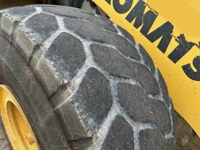 Komatsu WA 470-6, Schaufel mit Zähne 4,3m³ - Chargeuse sur pneus: photos 5 Komatsu WA 470-6, Schaufel mit Zähne 4,3m³ - Chargeuse sur pneus: photos 5