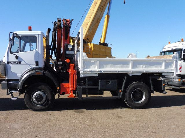 Mercedes-Benz 2024 AK 4x4, Tals AK 140.1 A3, Greifersteuerung - Camion benne, Camion grue: photos 2 Mercedes-Benz 2024 AK 4x4, Tals AK 140.1 A3, Greifersteuerung - Camion benne, Camion grue: photos 2