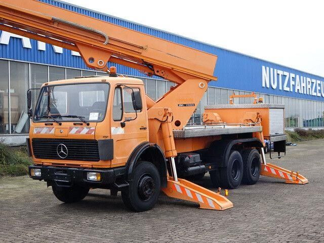 Mercedes-Benz 2222 6x4, Ruthmann, 28m. 3. Sitz - Nacelle articulée: photos 2 Mercedes-Benz 2222 6x4, Ruthmann, 28m. 3. Sitz - Nacelle articulée: photos 2
