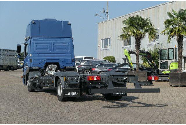 Mercedes-Benz 918 L Atego 4x2, Schlafliege, Klima,Nebenantrieb - Châssis cabine: photos 5 Mercedes-Benz 918 L Atego 4x2, Schlafliege, Klima,Nebenantrieb - Châssis cabine: photos 5