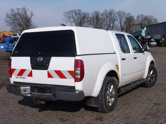 Nissan Navara 2.5 Tdi 4x4, DOKA, Pickup, Klima, AHK - Fourgon plateau: photos 5 Nissan Navara 2.5 Tdi 4x4, DOKA, Pickup, Klima, AHK - Fourgon plateau: photos 5
