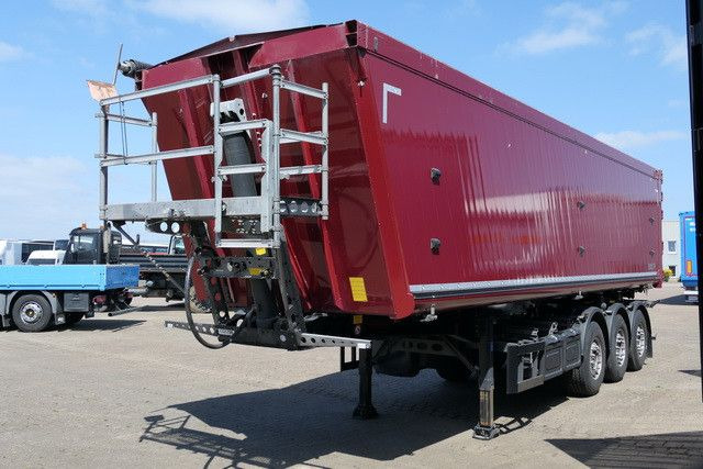 Schmitz Cargobull SKI 24 SL 9.6/Kombitüren/51 cbm./Wassertank - Semi-remorque benne: photos 3 Schmitz Cargobull SKI 24 SL 9.6/Kombitüren/51 cbm./Wassertank - Semi-remorque benne: photos 3