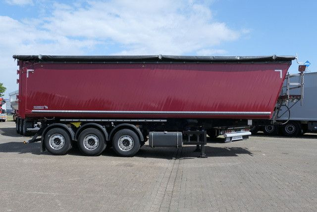 Schmitz Cargobull SKI 24 SL 9.6/Kombitüren/51 cbm./Wassertank - Semi-remorque benne: photos 5 Schmitz Cargobull SKI 24 SL 9.6/Kombitüren/51 cbm./Wassertank - Semi-remorque benne: photos 5