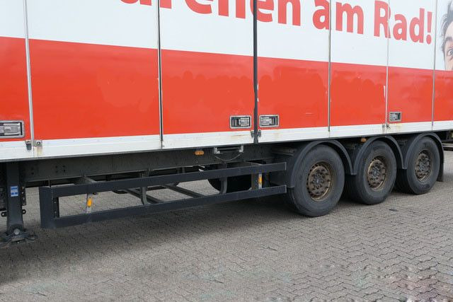 Schmitz Cargobull SKO 24, Faltwand, Seitentüren,Isoliert,Luft-Lift - Semi-remorque fourgon: photos 4 Schmitz Cargobull SKO 24, Faltwand, Seitentüren,Isoliert,Luft-Lift - Semi-remorque fourgon: photos 4