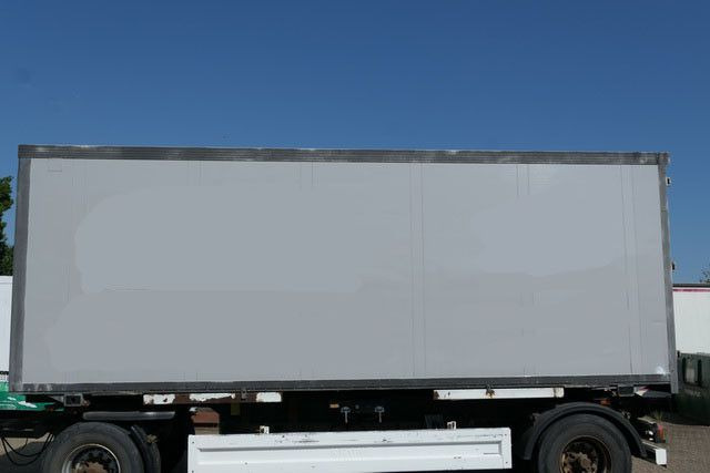 Schmitz Cargobull WKO, Wechselkoffer, Isoliert, Türen, BDF - Remorque fourgon: photos 2 Schmitz Cargobull WKO, Wechselkoffer, Isoliert, Türen, BDF - Remorque fourgon: photos 2