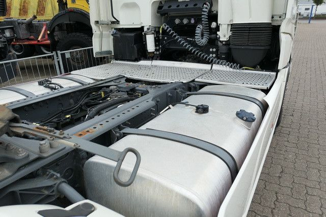 DAF XF 480 FT 4x2, SSC, Standklima, Alu-Felgen,111km - Tracteur routier: photos 4 DAF XF 480 FT 4x2, SSC, Standklima, Alu-Felgen,111km - Tracteur routier: photos 4