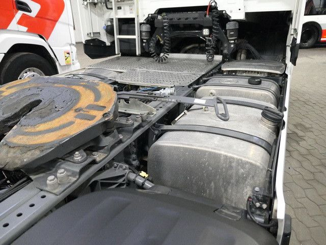 DAF XG 530 FT 4x2, Hydr., Klima, Alu-Felgen,Intarder - Tracteur routier: photos 4 DAF XG 530 FT 4x2, Hydr., Klima, Alu-Felgen,Intarder - Tracteur routier: photos 4