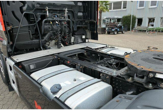 MAN 18.480 TGX, Black Edition, XXL, Standklima - Tracteur routier: photos 4 MAN 18.480 TGX, Black Edition, XXL, Standklima - Tracteur routier: photos 4