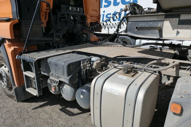 MAN 26.480 TGS 6x4, Hydr., Klima, navi, Luftfederung - Tracteur routier: photos 3 MAN 26.480 TGS 6x4, Hydr., Klima, navi, Luftfederung - Tracteur routier: photos 3