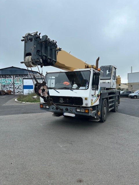 GROVE GMK 2035 - Grue mobile: photos 1 GROVE GMK 2035 - Grue mobile: photos 1