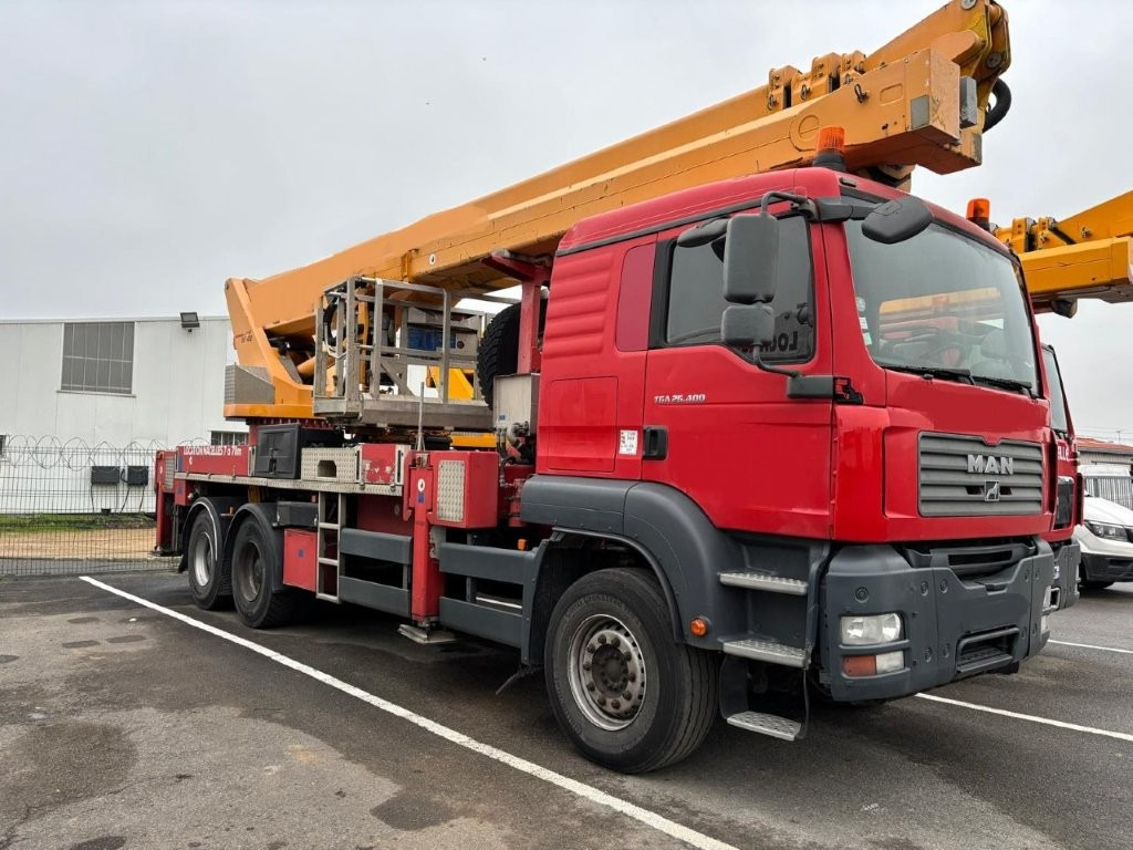 MAN TGA 26-400 - Camion grue: photos 2 MAN TGA 26-400 - Camion grue: photos 2