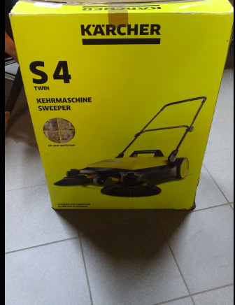 Balayeuse mécanique KARCHER S 4 Twin - Balayeuse industrielle: photos 3 Balayeuse mécanique KARCHER S 4 Twin - Balayeuse industrielle: photos 3