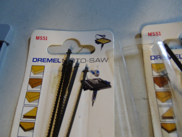 Coffret de 10 lames basic métal BOSCH T18A, T18B, T18G, Divers - Matériel de chantier: photos 4 Coffret de 10 lames basic métal BOSCH T18A, T18B, T18G, Divers - Matériel de chantier: photos 4