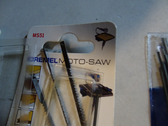 Coffret de 10 lames basic métal BOSCH T18A, T18B, T18G, Divers - Matériel de chantier: photos 5 Coffret de 10 lames basic métal BOSCH T18A, T18B, T18G, Divers - Matériel de chantier: photos 5