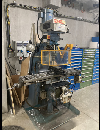 Fraiseuse - Perceuse à colonne: photos 1 Fraiseuse - Perceuse à colonne: photos 1