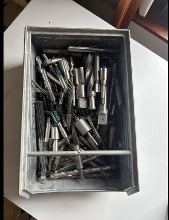 Lot industriel : fraisage, taraudage, perçage – ±100 pièces - Fraiseuse: photos 2 Lot industriel : fraisage, taraudage, perçage – ±100 pièces - Fraiseuse: photos 2