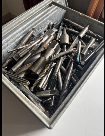 Lot industriel : fraisage, taraudage, perçage – ±100 pièces - Fraiseuse: photos 4 Lot industriel : fraisage, taraudage, perçage – ±100 pièces - Fraiseuse: photos 4