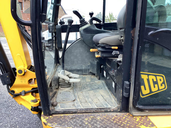 Mini pelle JCB 8030 ZTS - 2010 - 2.288 hrs - Mini pelle: photos 5 Mini pelle JCB 8030 ZTS - 2010 - 2.288 hrs - Mini pelle: photos 5