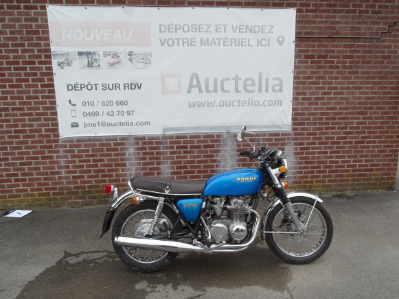 Moto Honda 550 Four Super Sport (Ancêtre de 1976, peu de Km) - Motocyclette: photos 1 Moto Honda 550 Four Super Sport (Ancêtre de 1976, peu de Km) - Motocyclette: photos 1