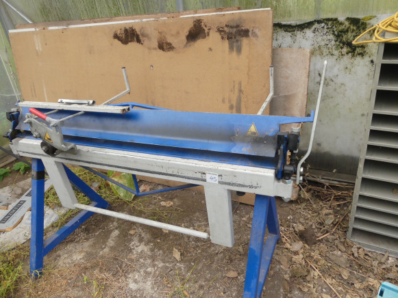 Plieuse de chantier marque et modèle inconnu - Machine à métaux: photos 2 Plieuse de chantier marque et modèle inconnu - Machine à métaux: photos 2