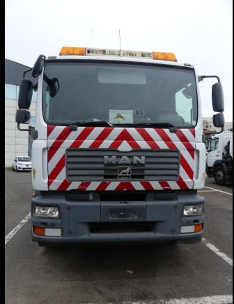 REF:10231 - Camion benne avec grue MAN TGM 18.240(VIN: WMAN08ZZ89Y231476) - Camion benne, Camion grue: photos 3 REF:10231 - Camion benne avec grue MAN TGM 18.240(VIN: WMAN08ZZ89Y231476) - Camion benne, Camion grue: photos 3