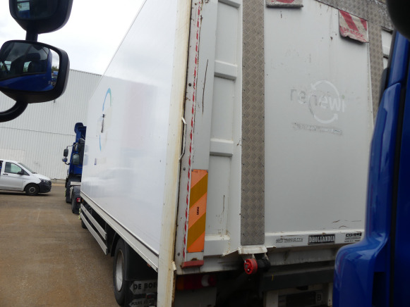 REF:8647 - Camion Fourgon DAF FA-LF55 (2011-110.163 km) - Camion fourgon: photos 4 REF:8647 - Camion Fourgon DAF FA-LF55 (2011-110.163 km) - Camion fourgon: photos 4